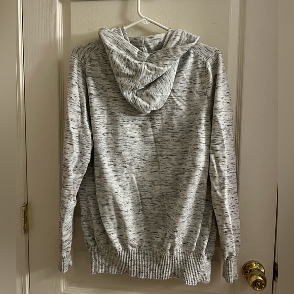 Le Chateau Cardigan - Picture 2 of 3